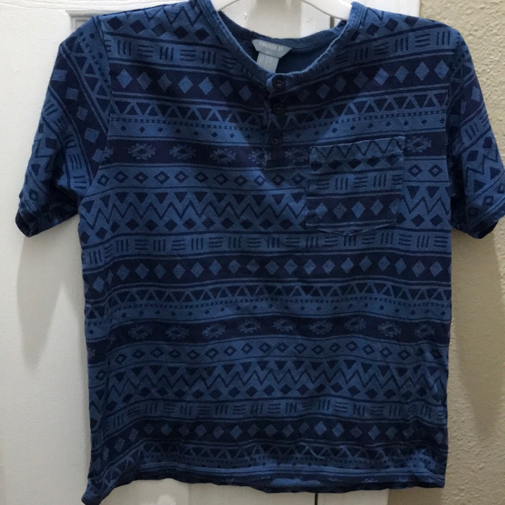 Shirt for boys. Size medium 9/10